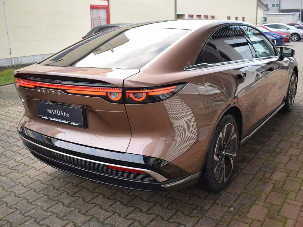 Mazda 6e