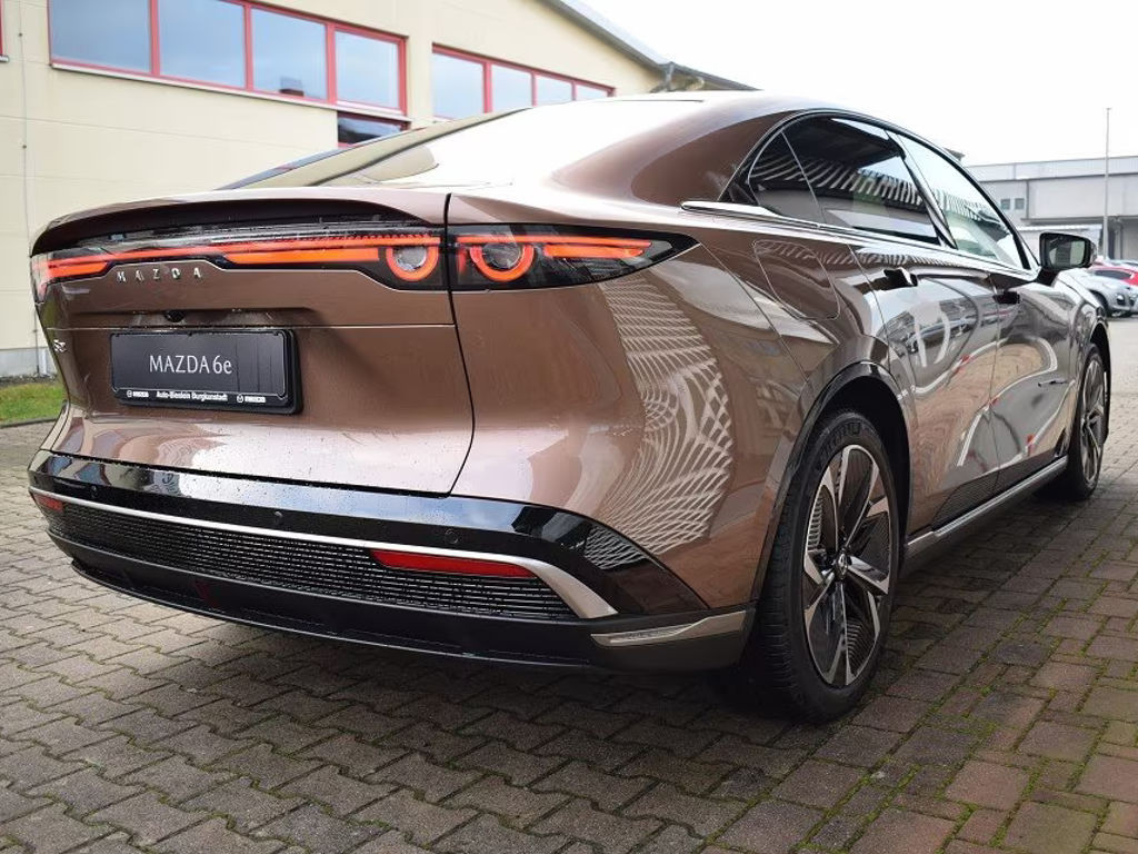 Mazda 6e