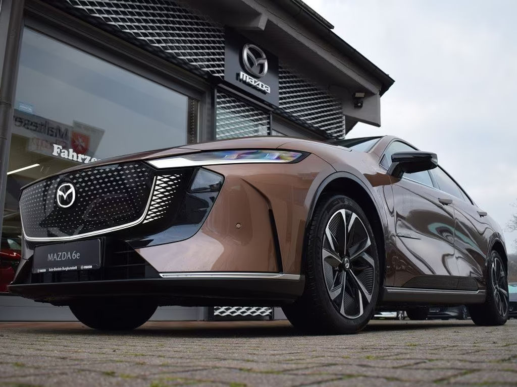 Mazda 6e