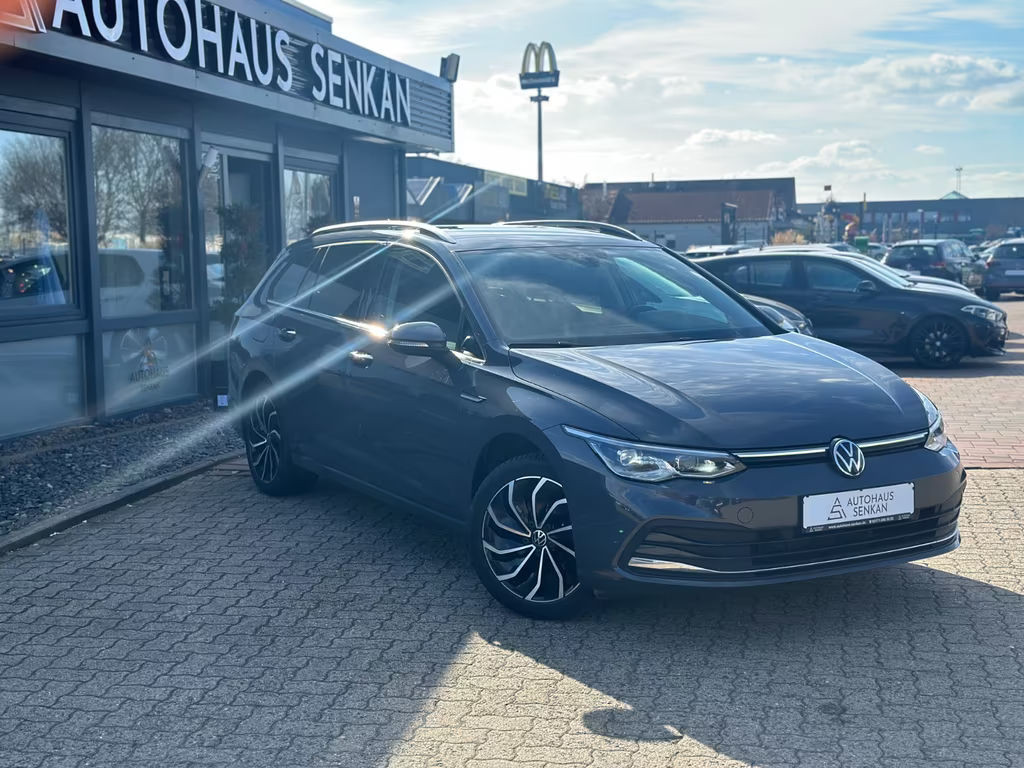 Volkswagen Golf 2022 Benzine