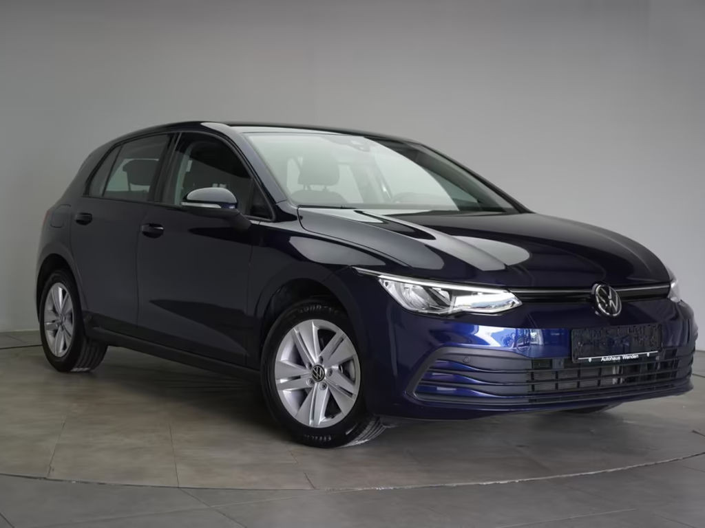 Volkswagen Golf 2023 Benzine