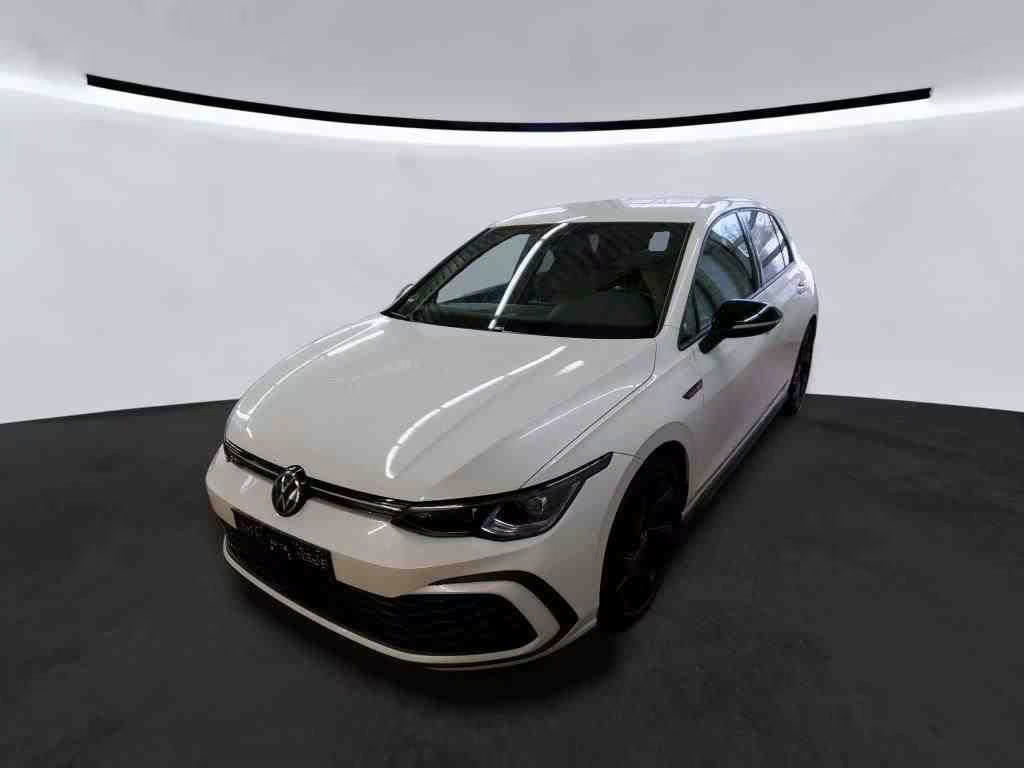 Volkswagen Golf 2022 Benzine