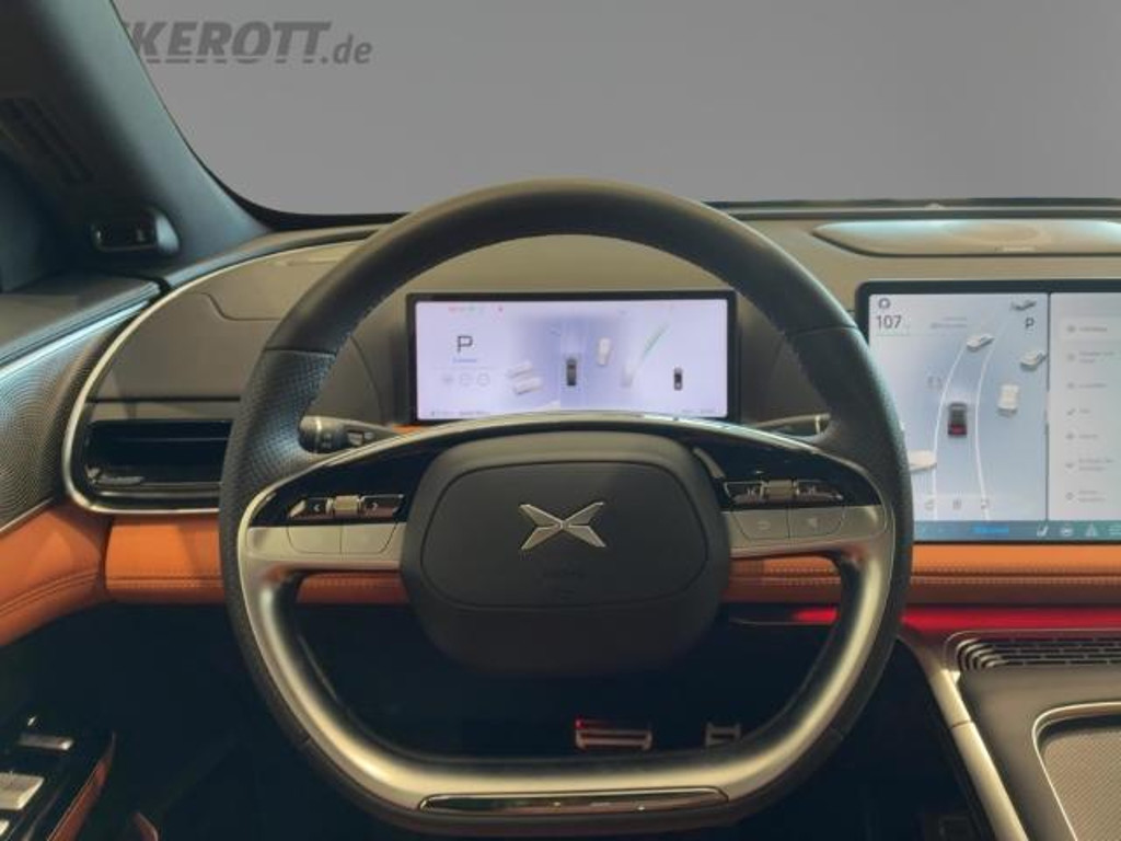 Xpeng G9