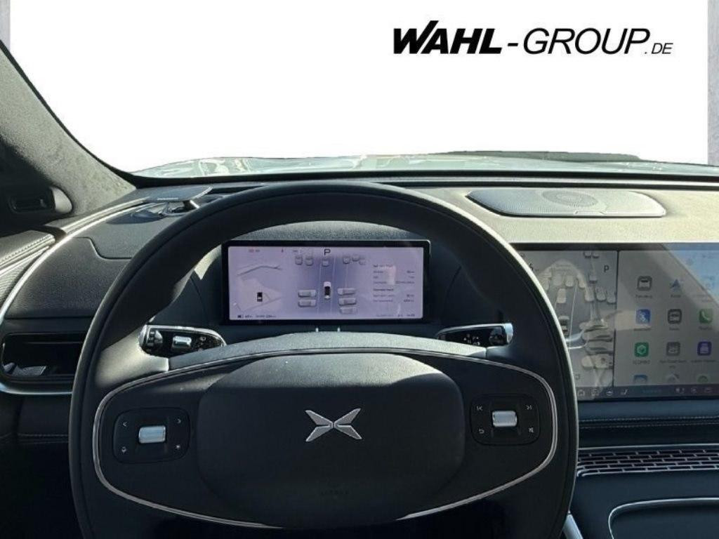 Xpeng G9