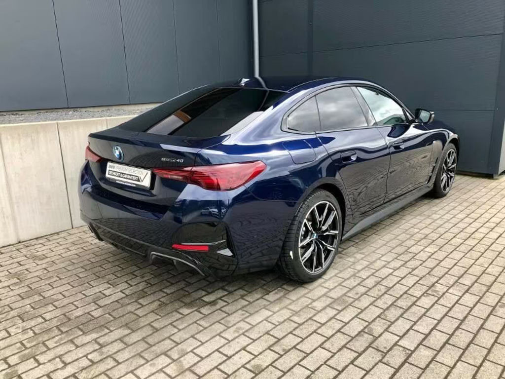 BMW i4
