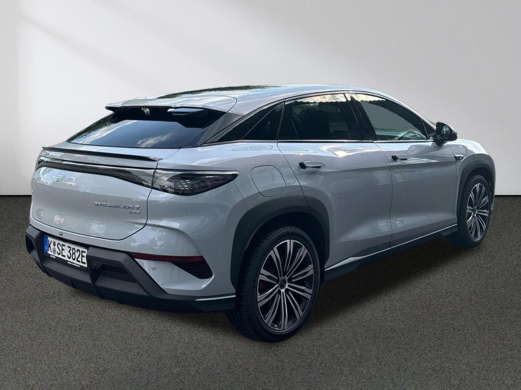 BYD Sealion 7