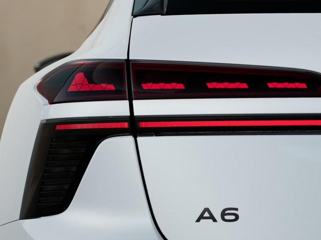 Audi A6 e-tron