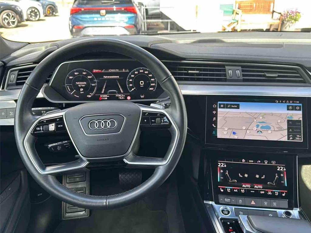 Audi e-tron