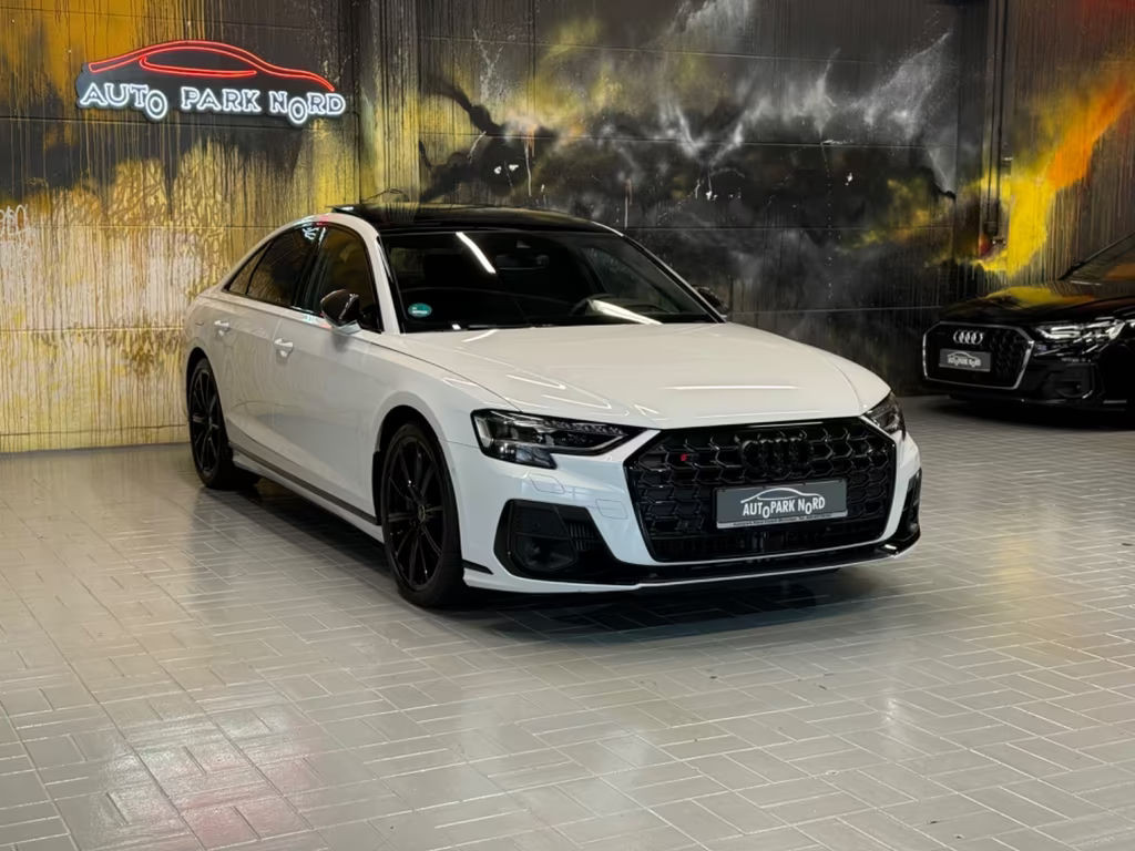 Audi S8