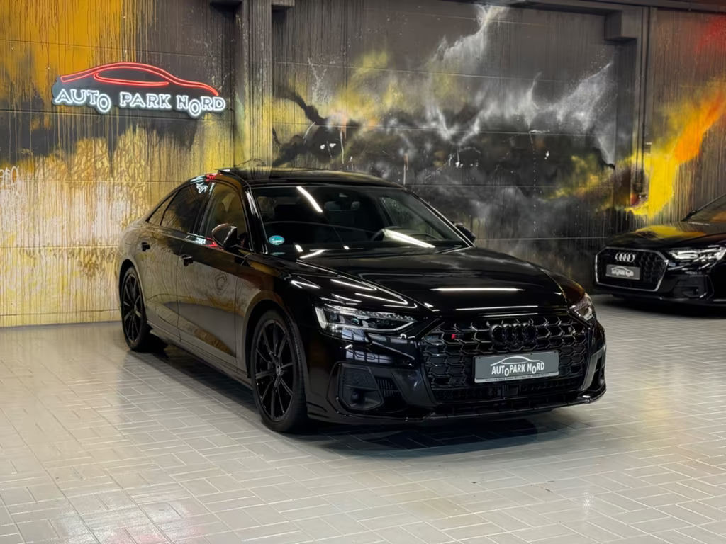Audi S8