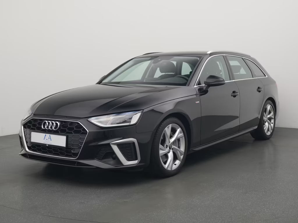 Audi A4 2022 Benzine