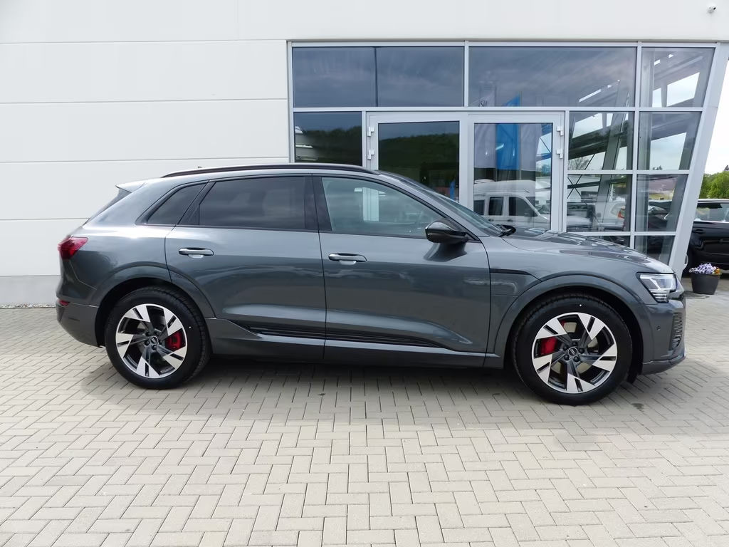 Audi Q8 e-tron