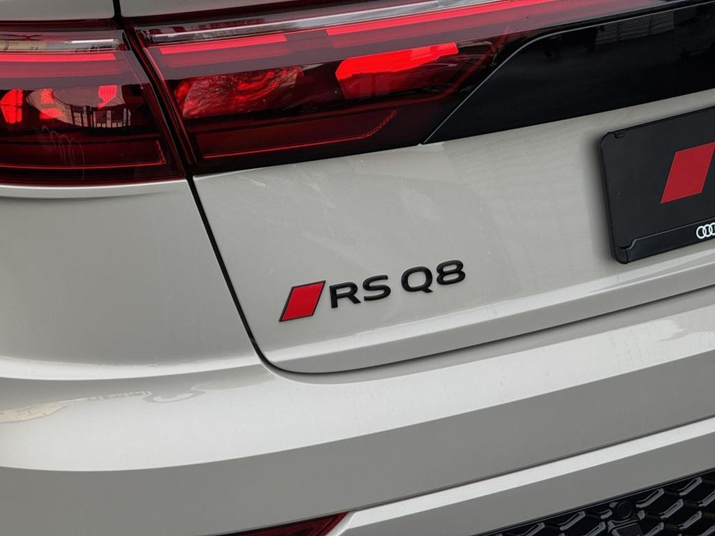 Audi RS Q8