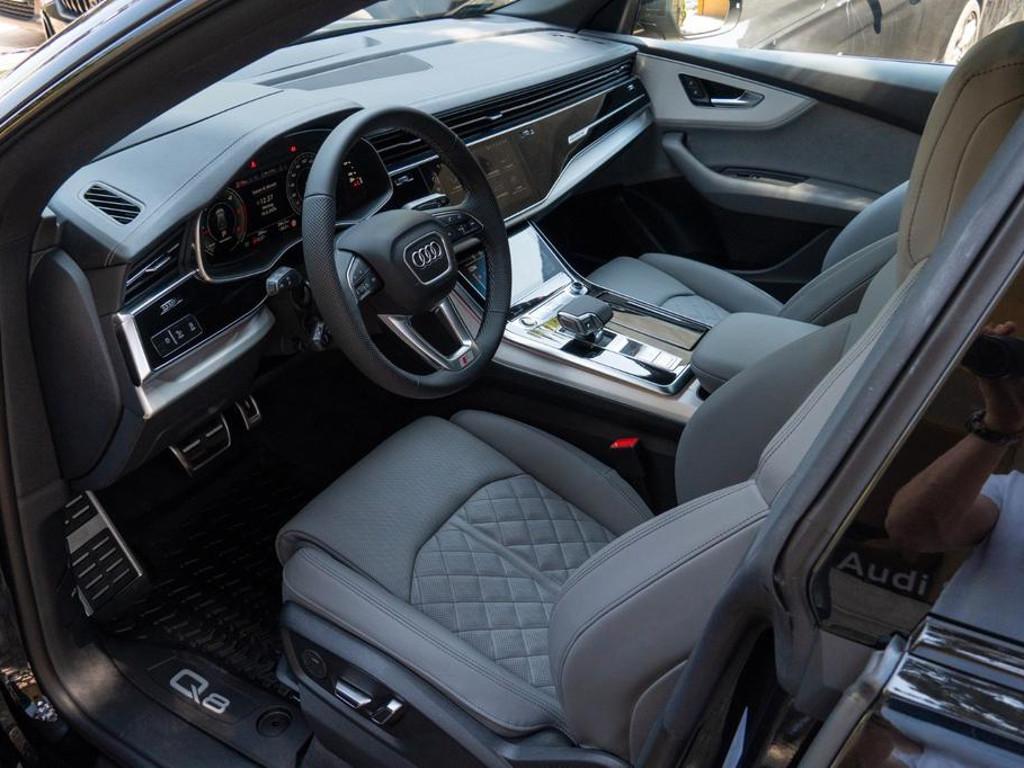 Audi Q8