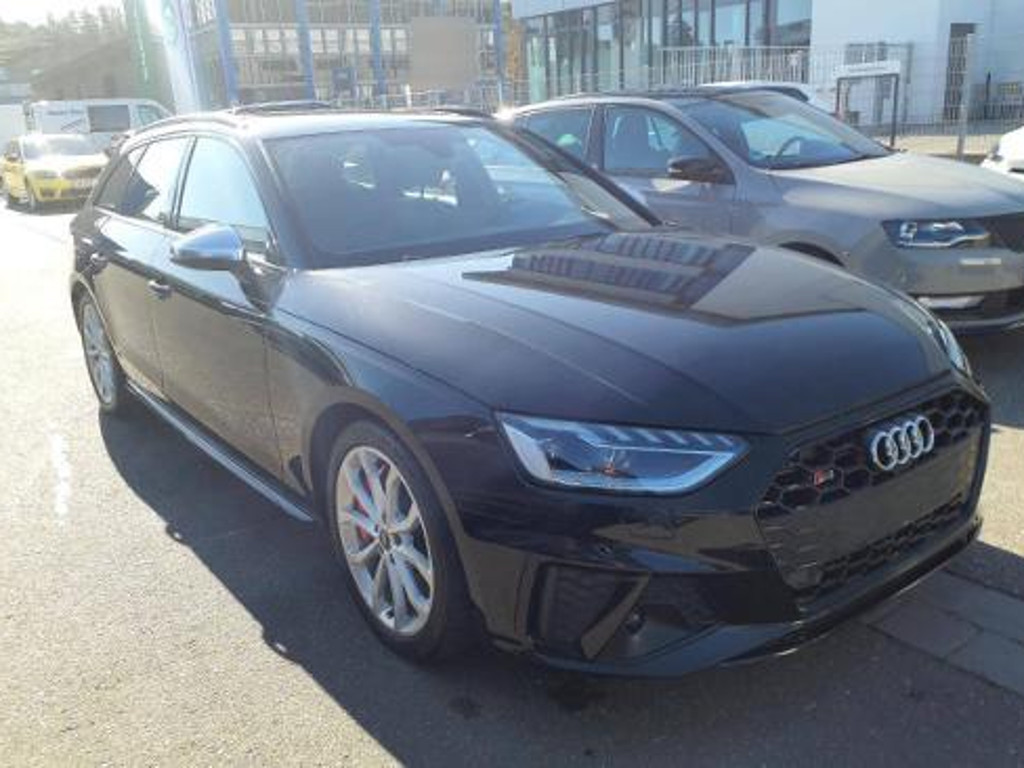 Audi S4