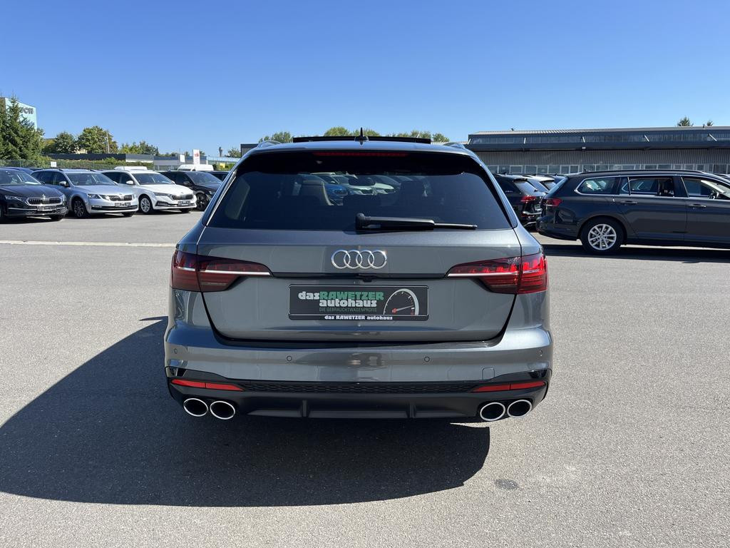Audi S4