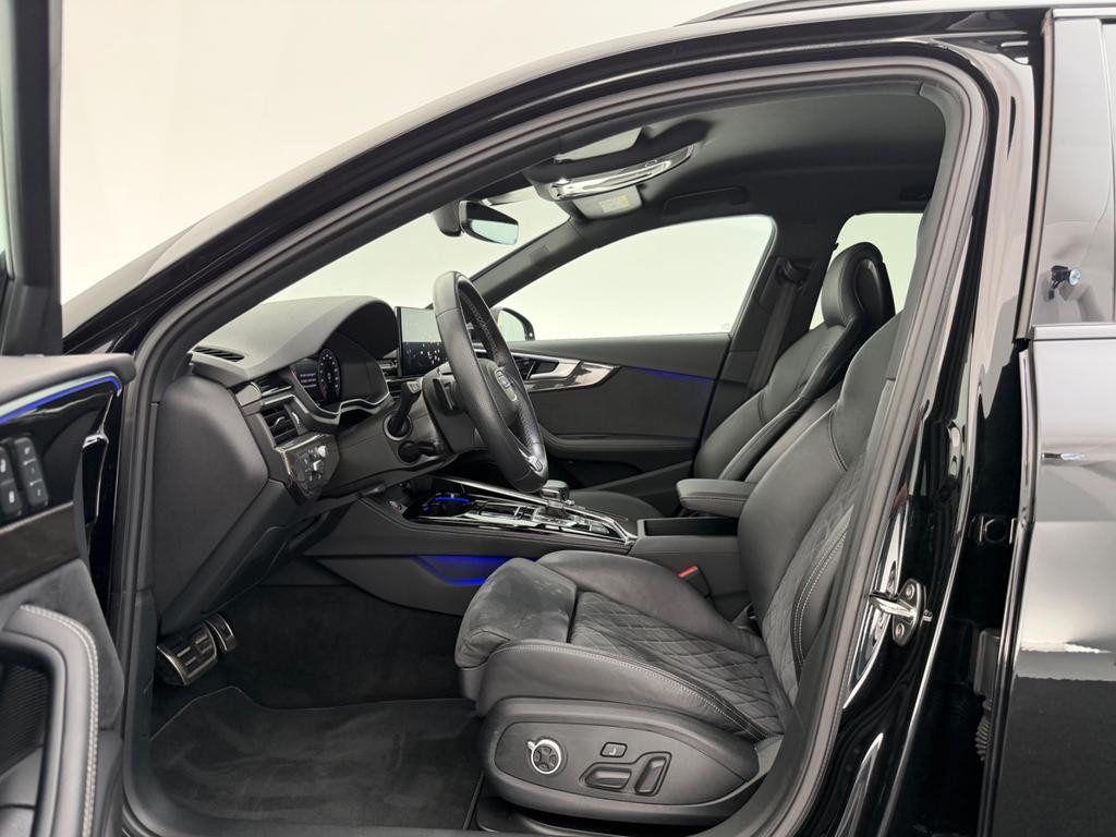 Audi S4