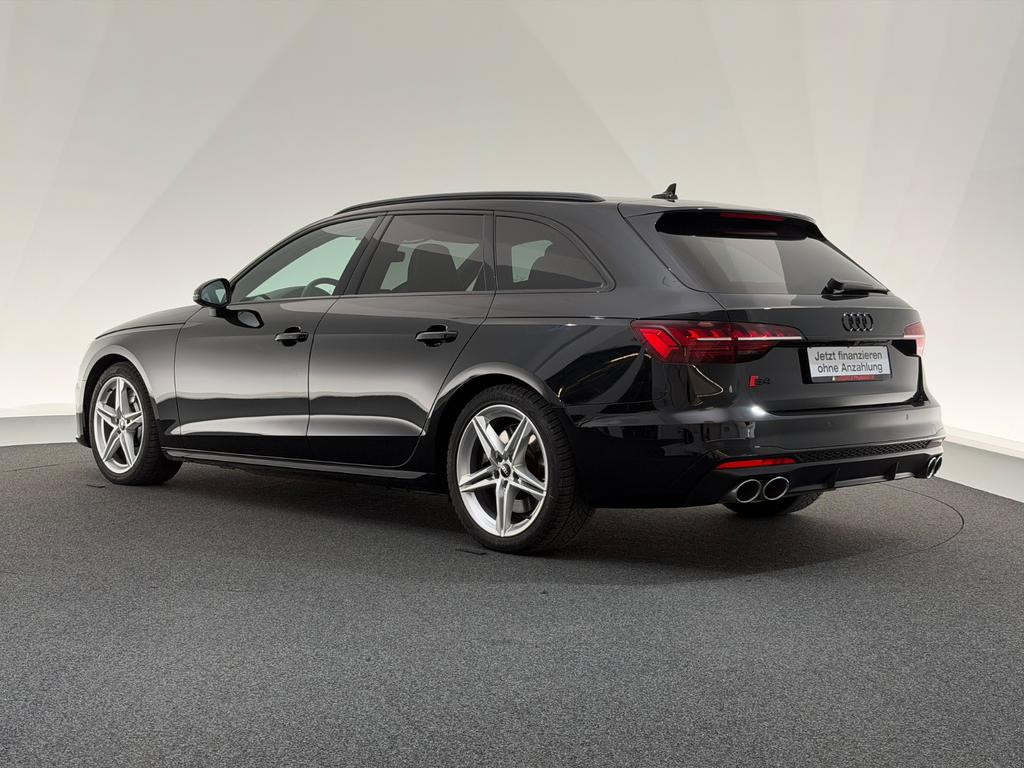 Audi S4