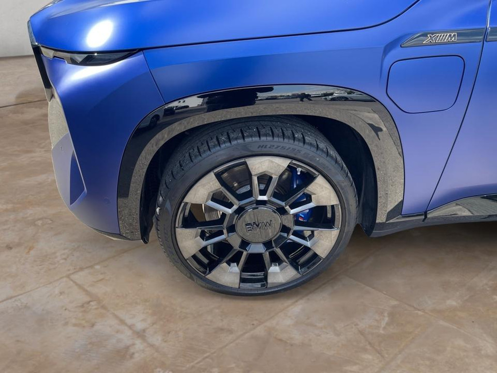 BMW XM
