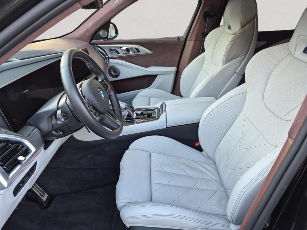 BMW XM
