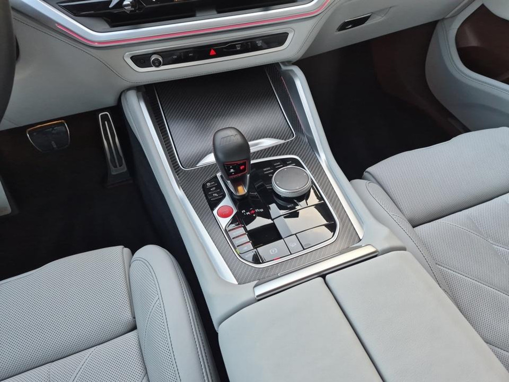 BMW XM