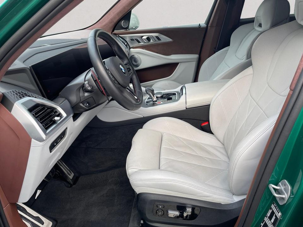 BMW XM