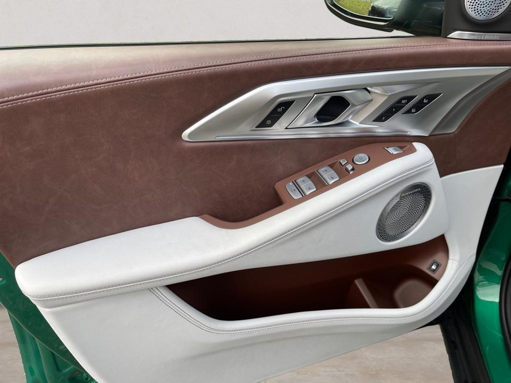 BMW XM