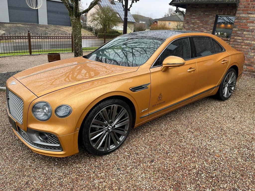 Bentley Flying Spur 2024 Benzine