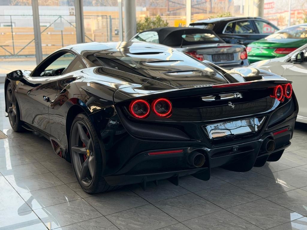 Ferrari F8
