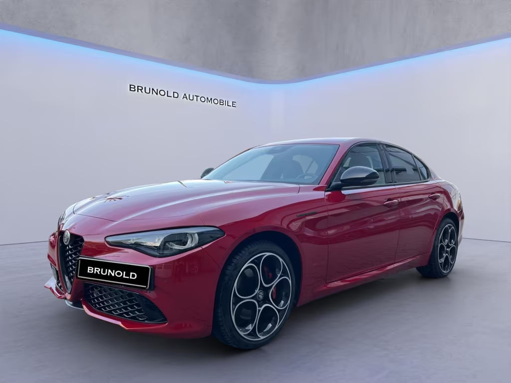 Alfa Romeo Giulia 2023 Benzine
