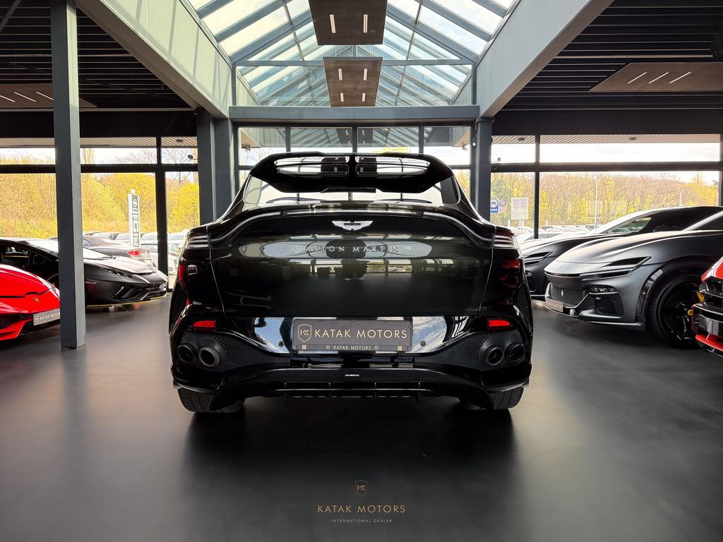 Aston Martin DBX