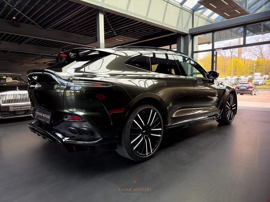 Aston Martin DBX