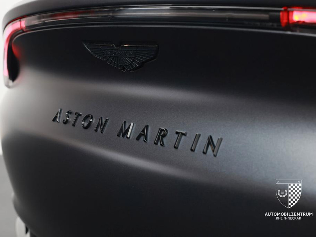 Aston Martin DBX