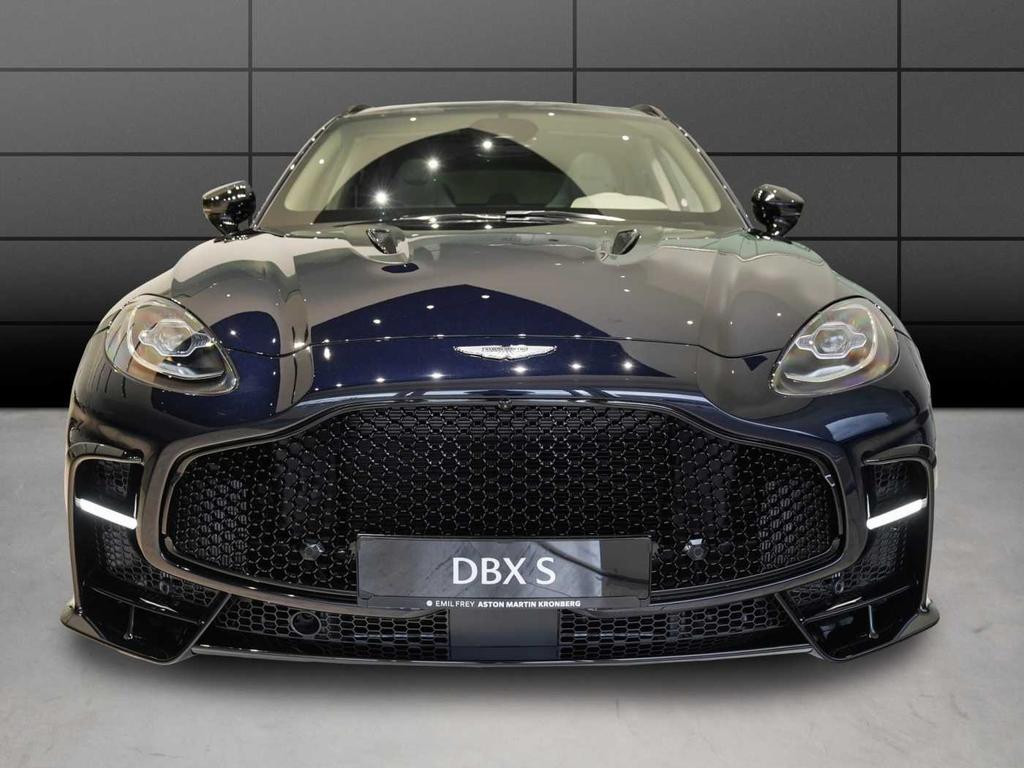 Aston Martin DBX