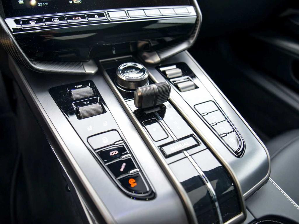 Aston Martin Vanquish