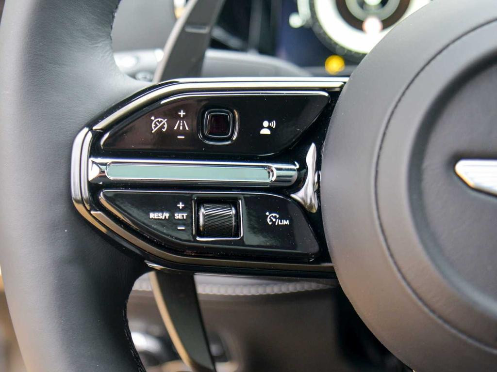 Aston Martin Vanquish