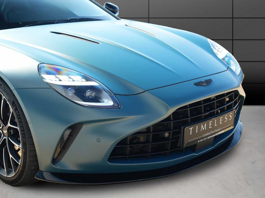 Aston Martin V8 Vantage