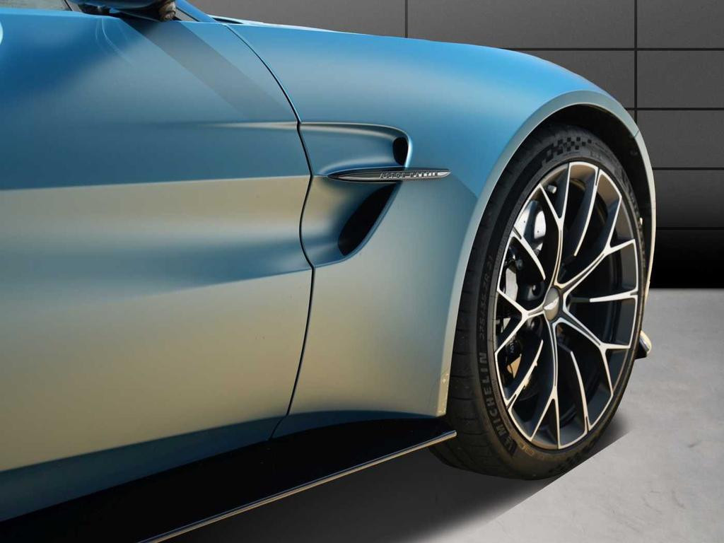 Aston Martin V8 Vantage