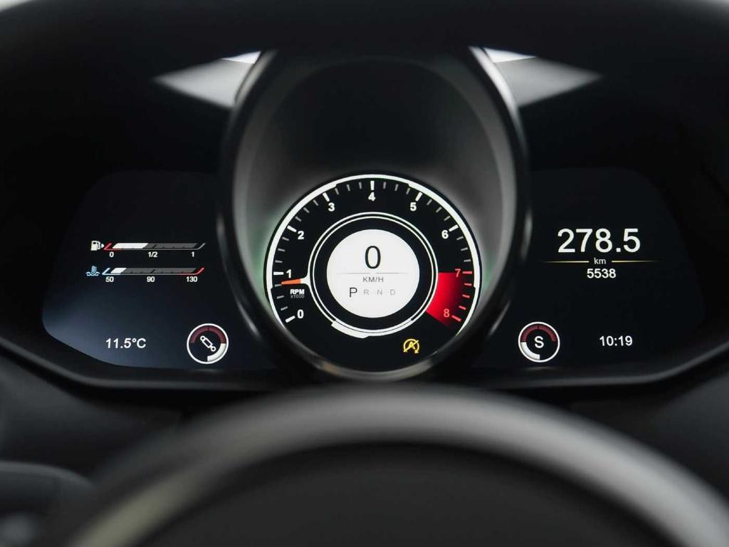 Aston Martin V8 Vantage