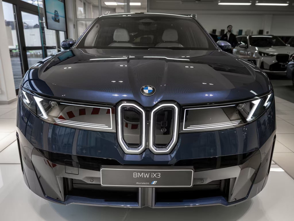 BMW iX3