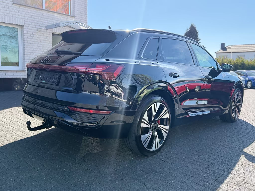Audi Q8 e-tron
