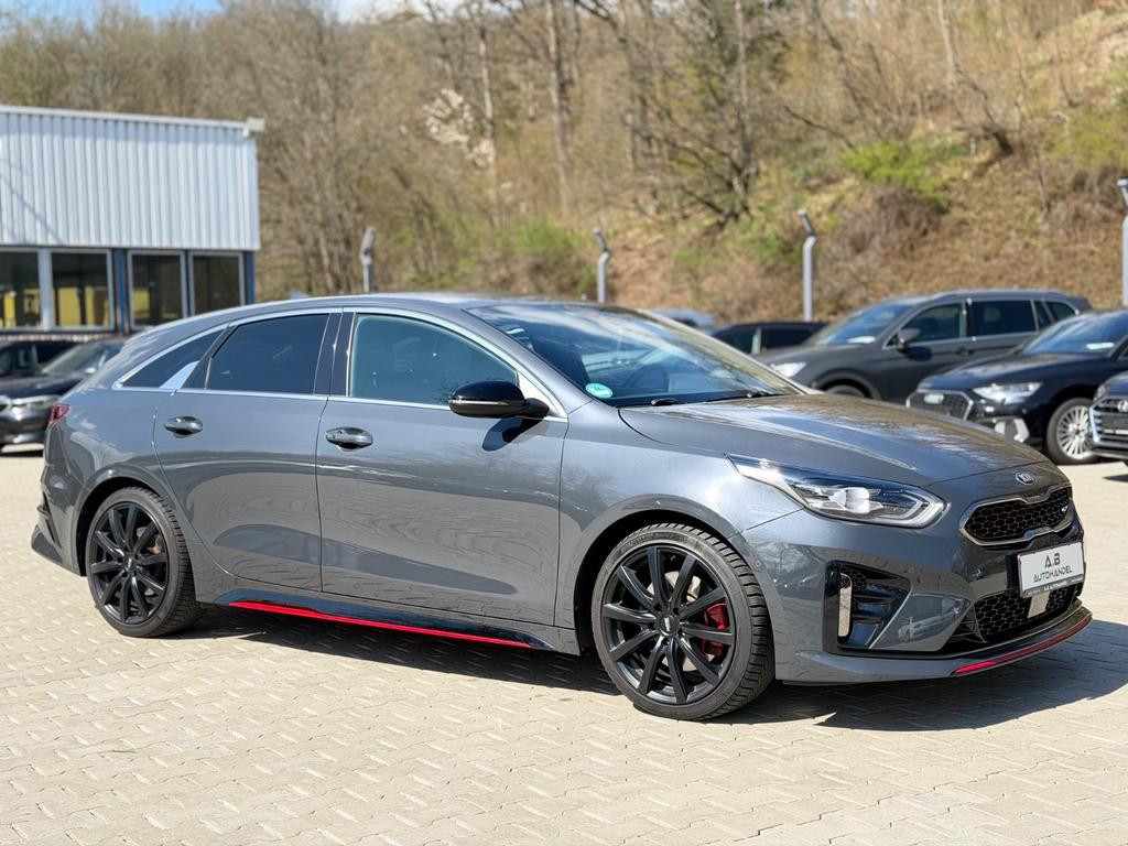 Kia ProCeed