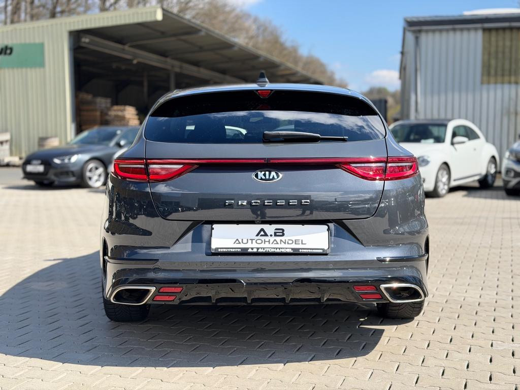 Kia ProCeed