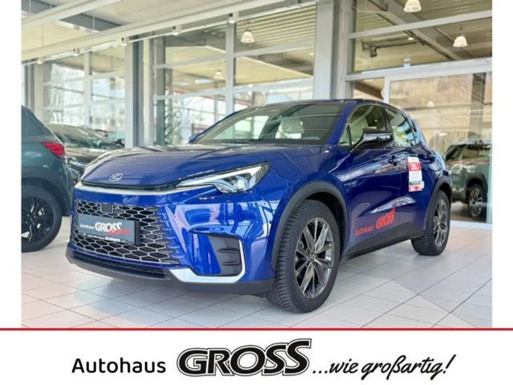 Lexus LBX