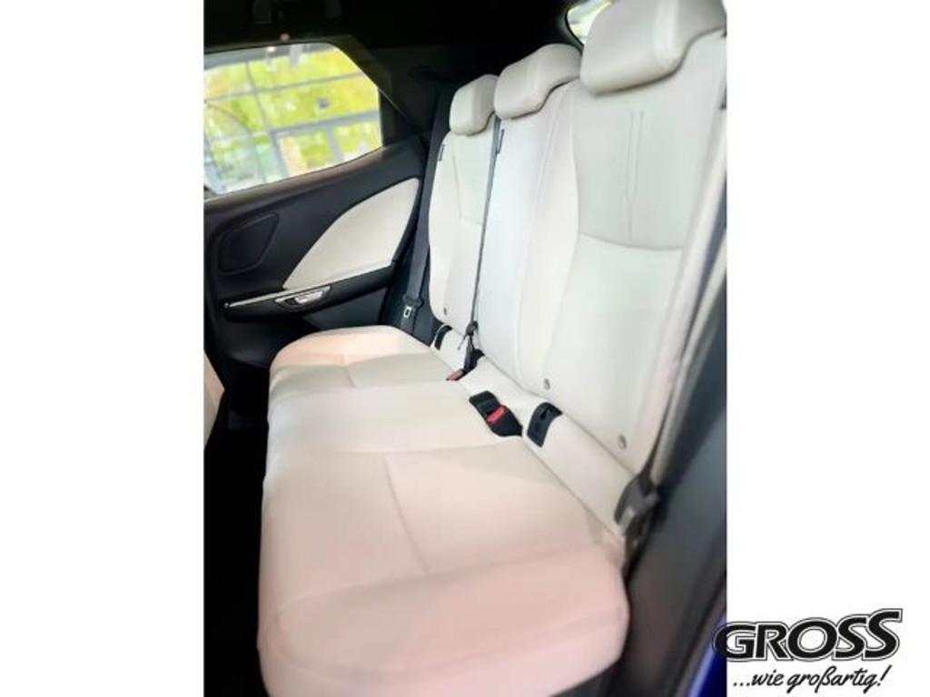 Lexus LBX