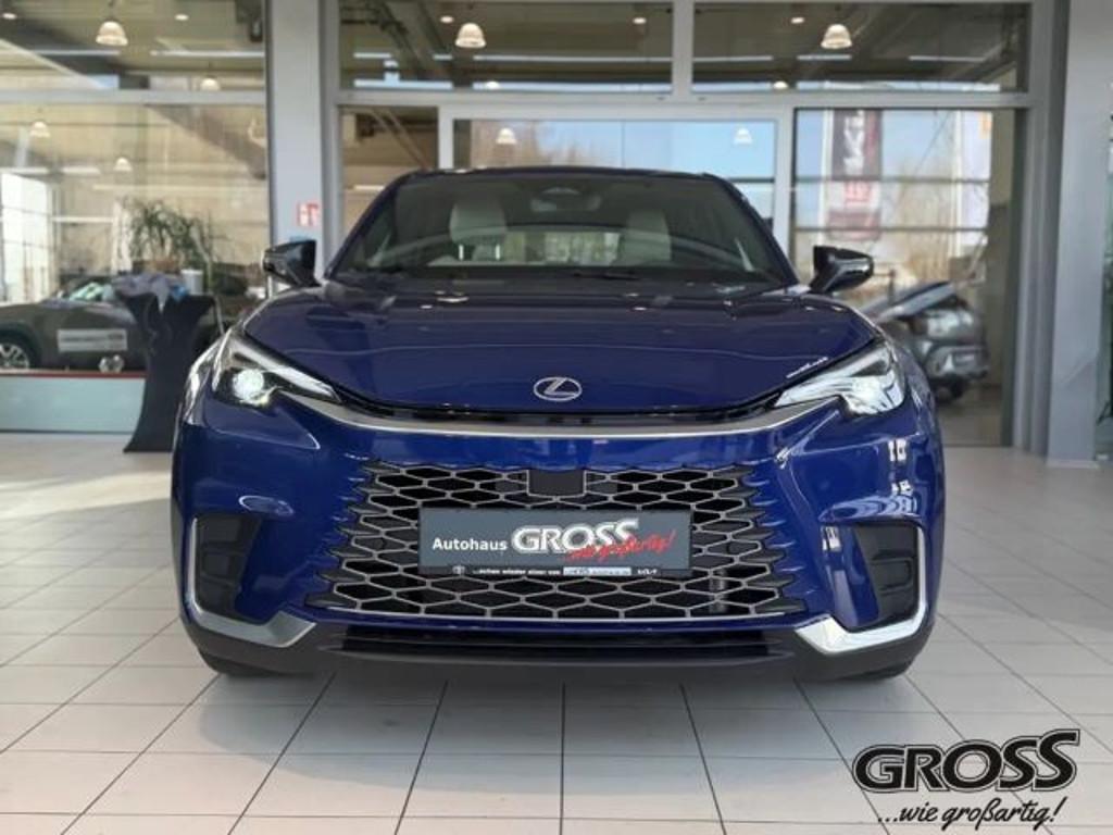 Lexus LBX
