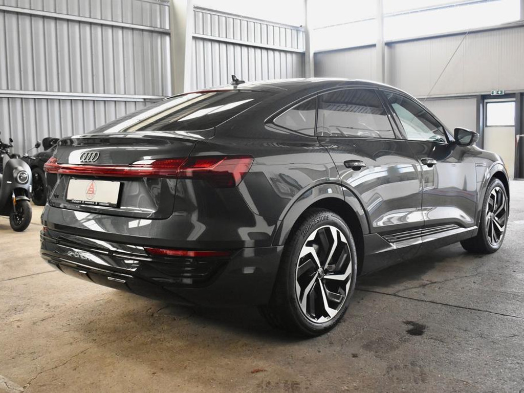 Audi Q8 e-tron