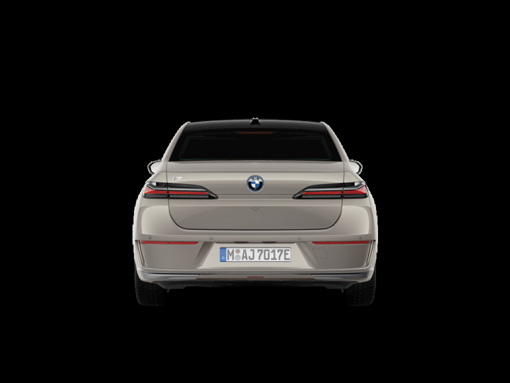 BMW i7