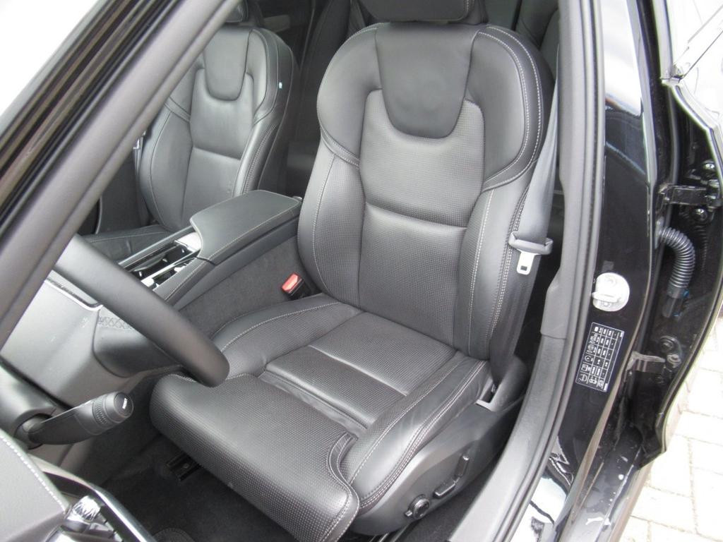 Volvo V90 Cross Country