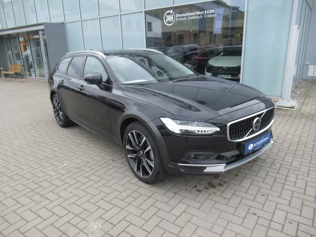 Volvo V90 Cross Country
